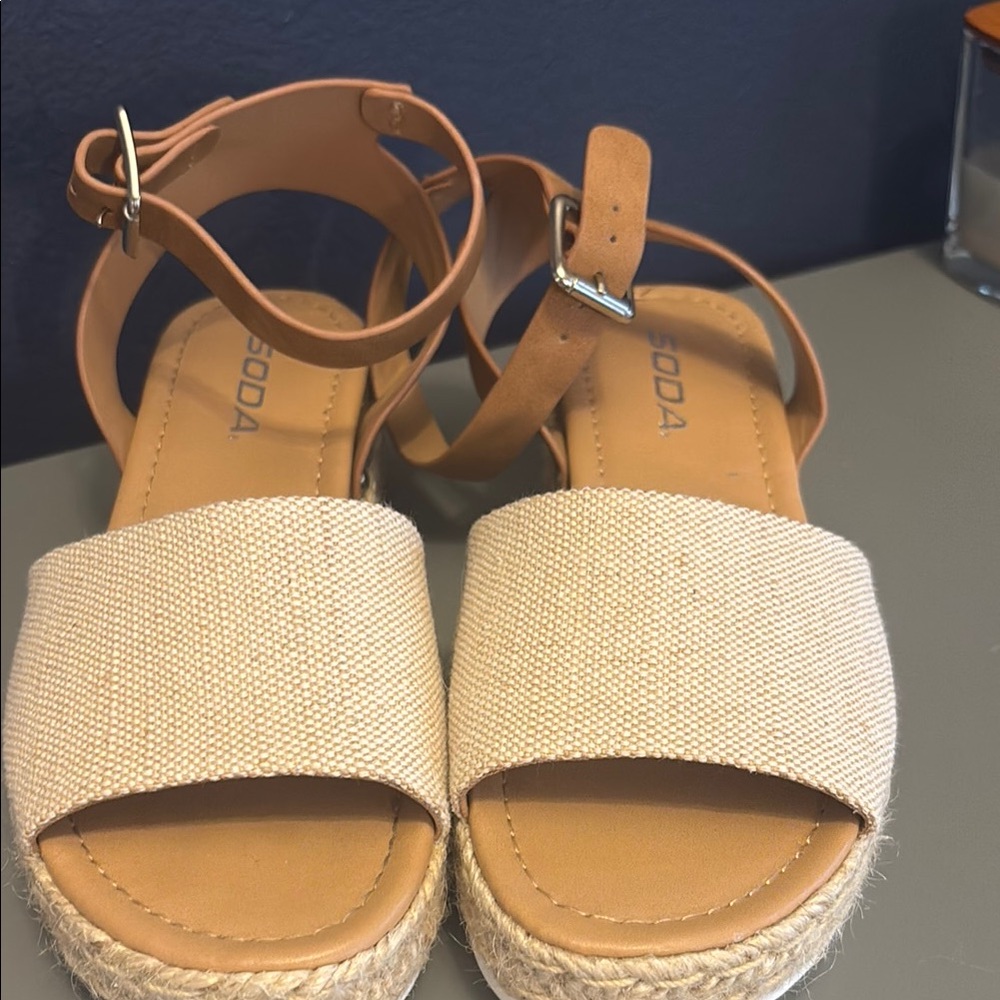 Soda Women's Tan Sandals